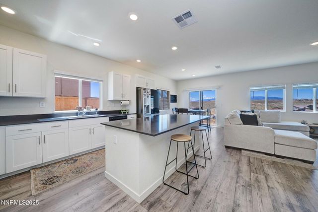 2040 Painted Sky Way, Sun Valley, NV 89433