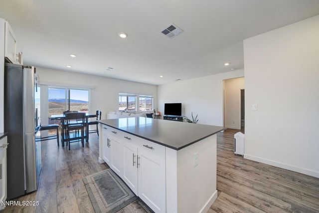 2040 Painted Sky Way, Sun Valley, NV 89433