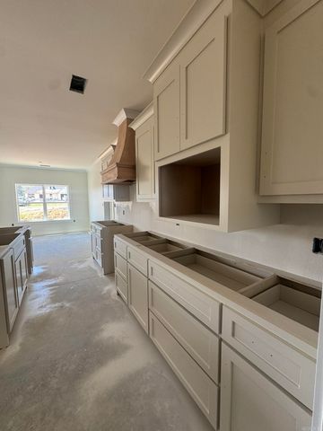 20 Albion Court Court, Cabot, AR 72023