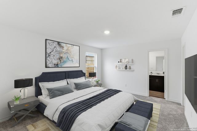 308 LAZYGLADE LN, Seguin, TX 78155