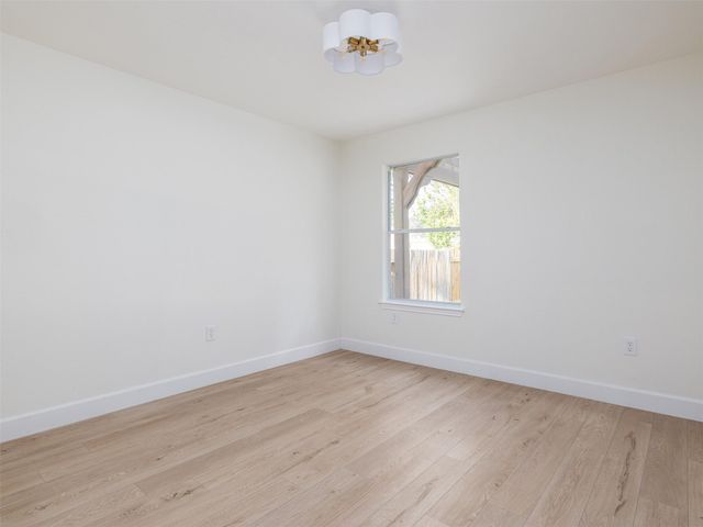 525 Golden Creek DR, Round Rock, TX 78665