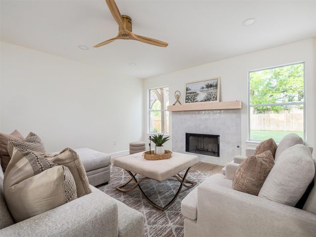 525 Golden Creek DR, Round Rock, TX 78665