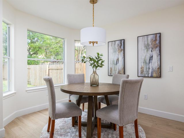 525 Golden Creek DR, Round Rock, TX 78665