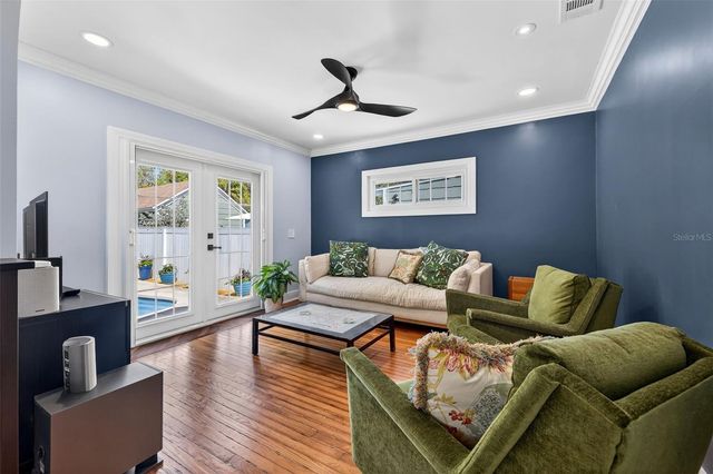 2445 6TH AVENUE N, St Petersburg, FL 33713