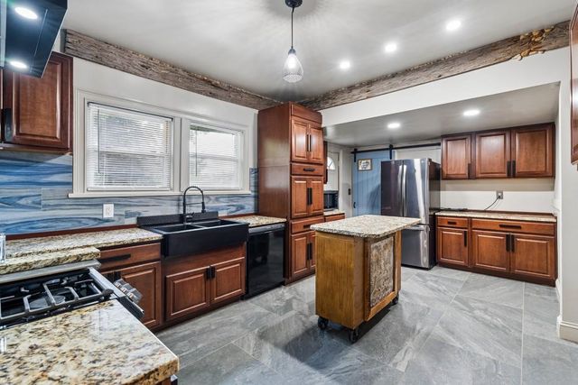 2910 Old Jonesboro Road SW, Atlanta, GA 30315