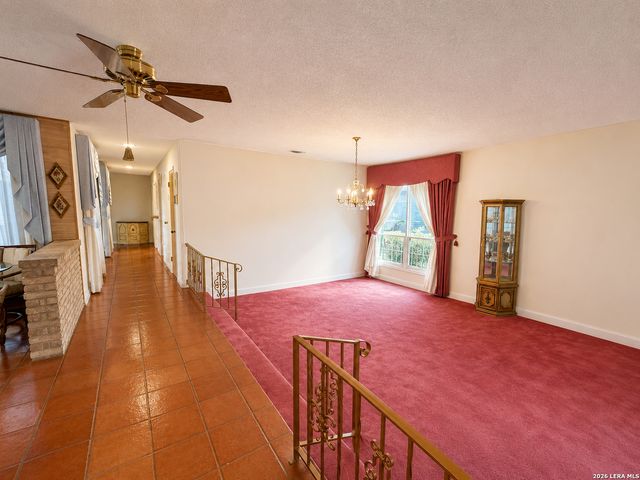1210 FONTAINE DR, San Antonio, TX 78219