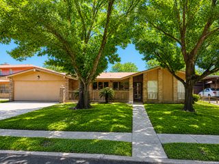1210 FONTAINE DR, San Antonio, TX 78219