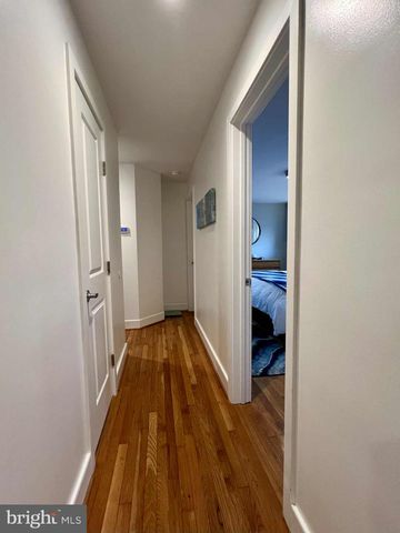 4118 18TH RD N, Arlington, VA 22207