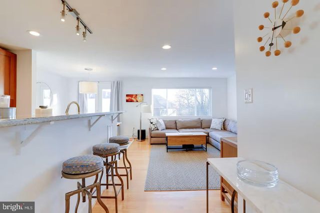 4118 18TH RD N, Arlington, VA 22207