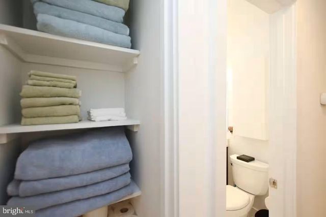 4118 18TH RD N, Arlington, VA 22207