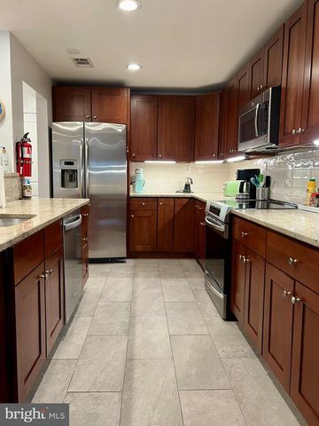 4118 18TH RD N, Arlington, VA 22207