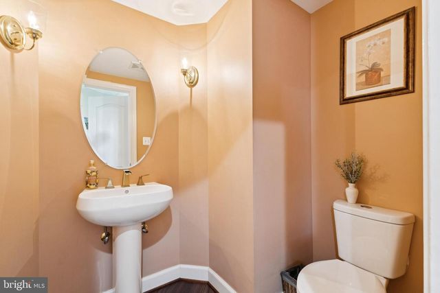 14704 RICHARD SIMPSON LN, Centreville, VA 20121
