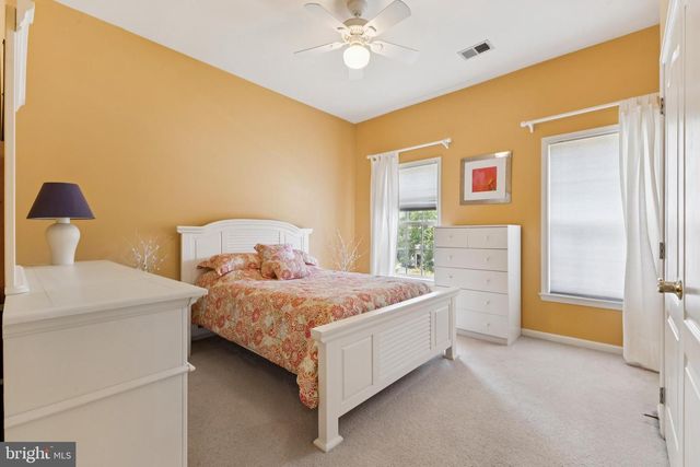 14704 RICHARD SIMPSON LN, Centreville, VA 20121