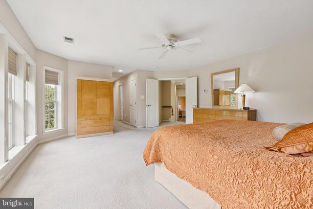 14704 RICHARD SIMPSON LN, Centreville, VA 20121