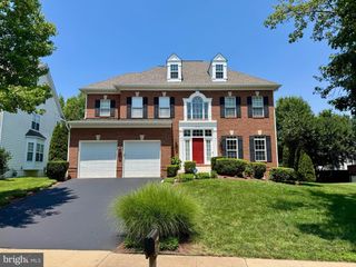 14704 RICHARD SIMPSON LN, Centreville, VA 20121