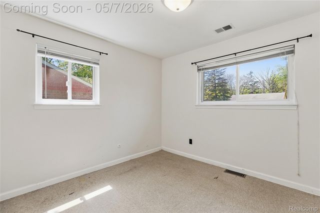 28050 Stuart Avenue, Southfield, MI 48076