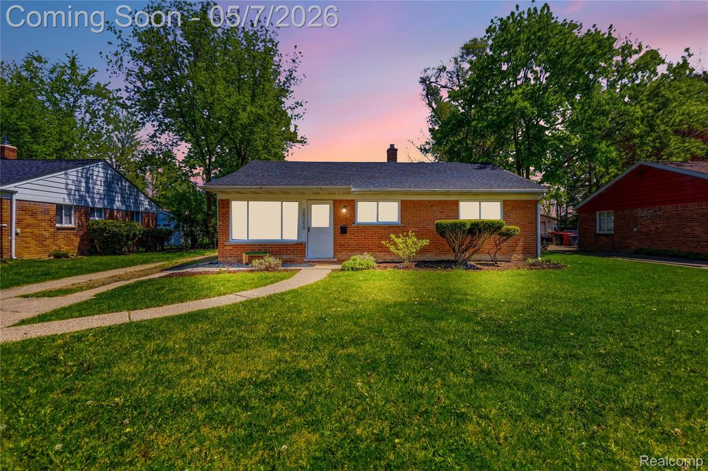 28050 Stuart Avenue, Southfield, MI 48076