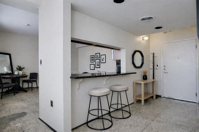 700 Church St Apt 801, Nashville, TN 37203