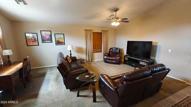 43332 W GRIFFIS Drive, Maricopa, AZ 85138