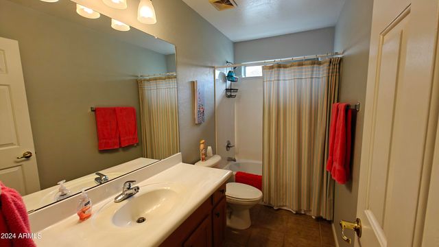 43332 W GRIFFIS Drive, Maricopa, AZ 85138