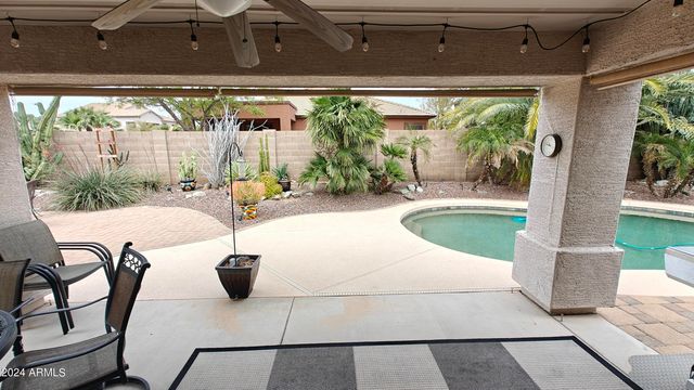 43332 W GRIFFIS Drive, Maricopa, AZ 85138