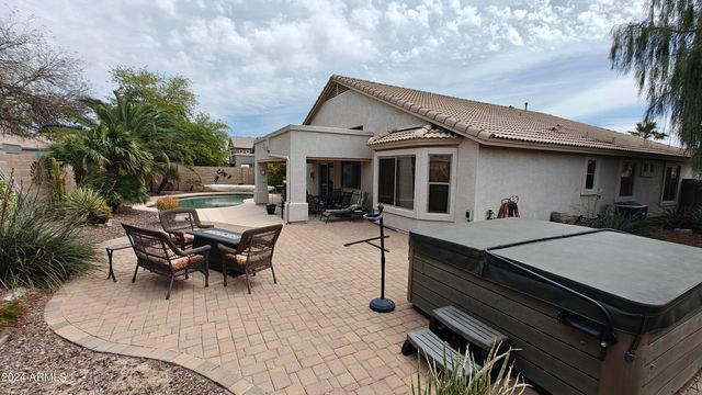 43332 W GRIFFIS Drive, Maricopa, AZ 85138