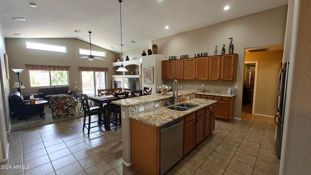 43332 W GRIFFIS Drive, Maricopa, AZ 85138