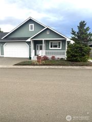 646 Summer Breeze Lane, Sequim, WA 98382