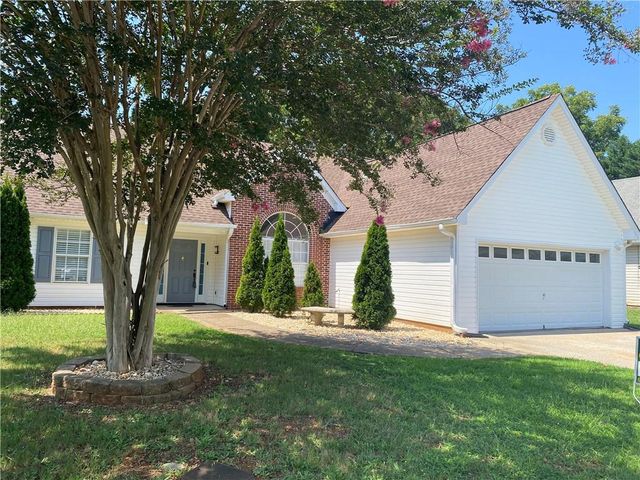 900 Harbins View Drive, Dacula, GA 30019