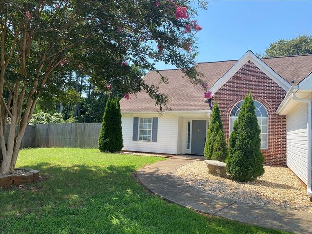 900 Harbins View Drive, Dacula, GA 30019