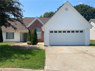 900 Harbins View Drive, Dacula, GA 30019