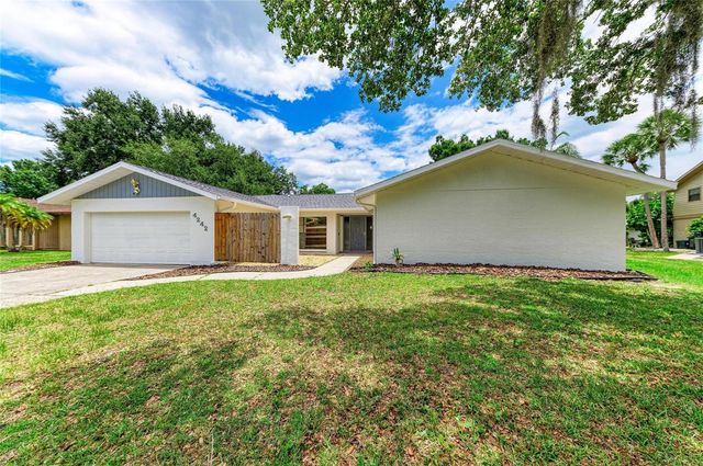 4242 DRYDEN CIRCLE, Sarasota, FL 34241