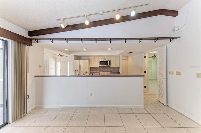 4242 DRYDEN CIRCLE, Sarasota, FL 34241