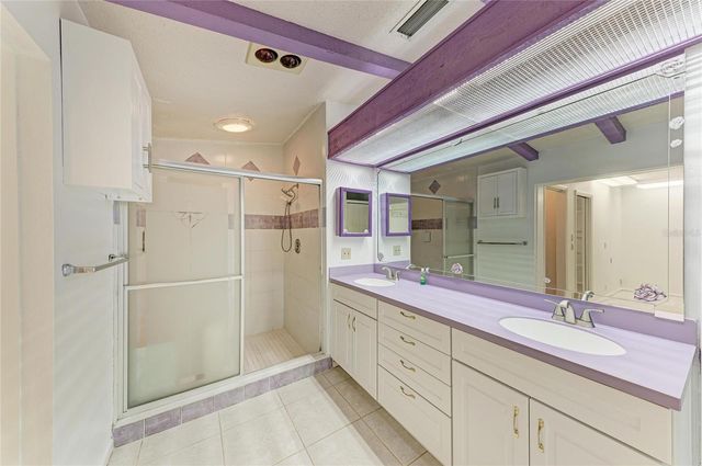 4242 DRYDEN CIRCLE, Sarasota, FL 34241