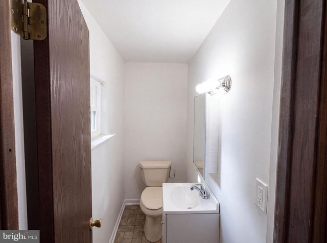 745 POMANDER AVE, Reading, PA 19606
