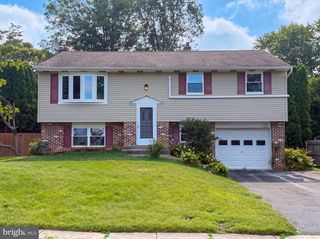 745 POMANDER AVE, Reading, PA 19606