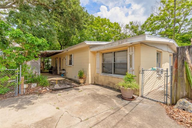 1219 LEON LANE, Daytona Beach, FL 32117