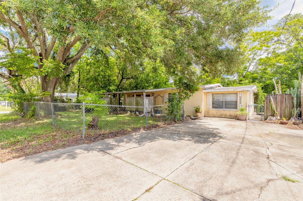 1219 LEON LANE, Daytona Beach, FL 32117