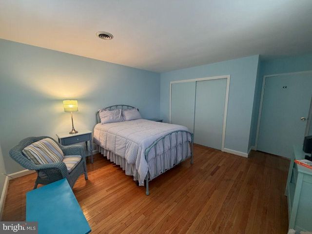 1527 OAK RD, Pottsville, PA 17901