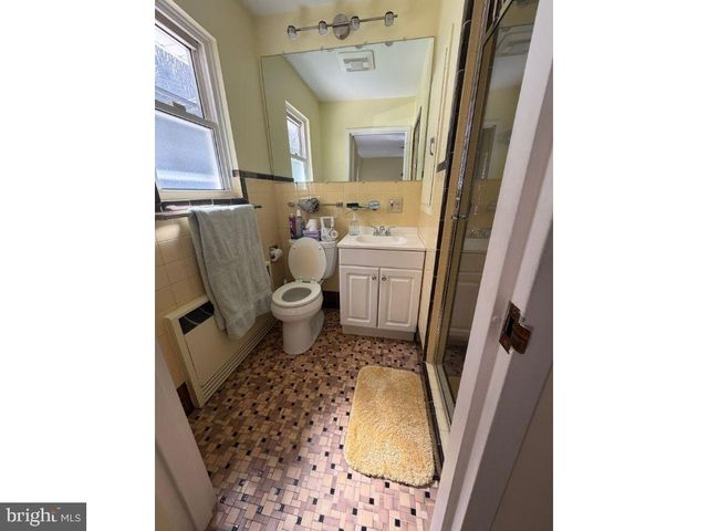 1527 OAK RD, Pottsville, PA 17901