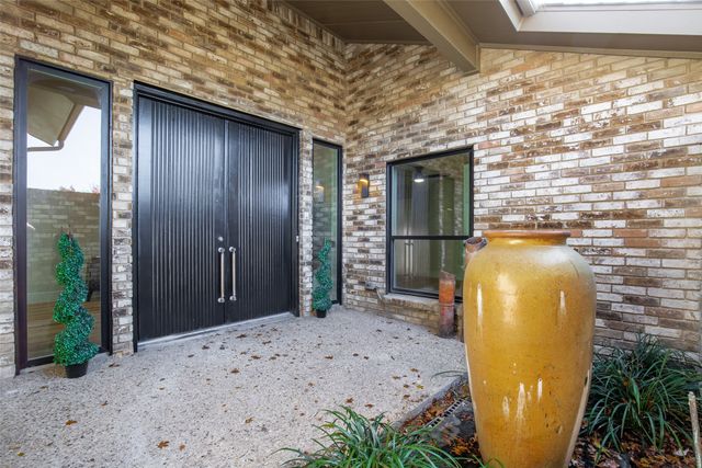 17119 Skelton Place, Dallas, TX 75248