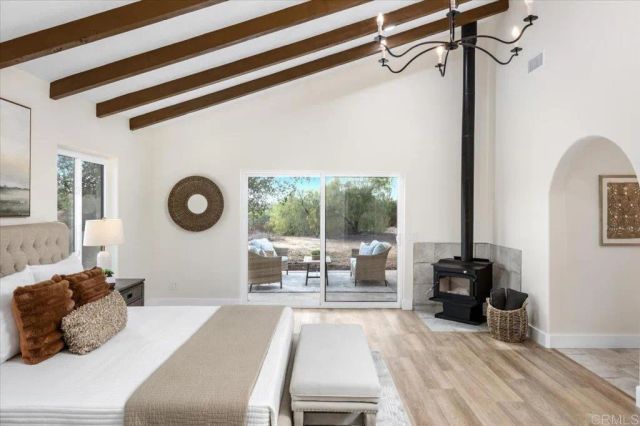 2918 Fairview Dr, Vista, CA 92084