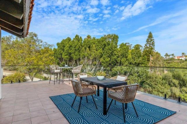 2918 Fairview Dr, Vista, CA 92084
