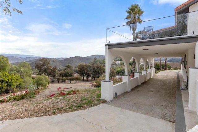 2918 Fairview Dr, Vista, CA 92084