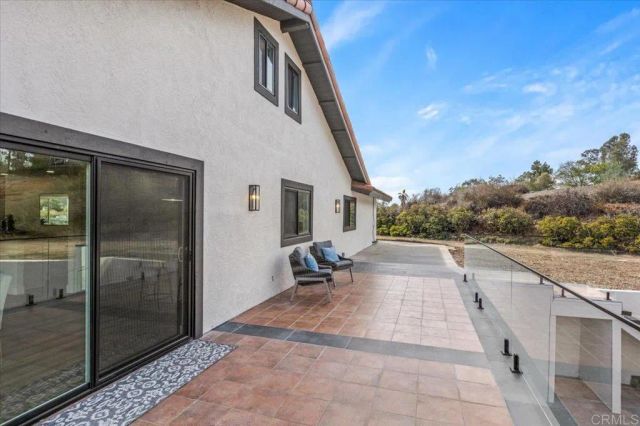 2918 Fairview Dr, Vista, CA 92084