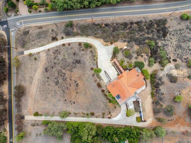 2918 Fairview Dr, Vista, CA 92084