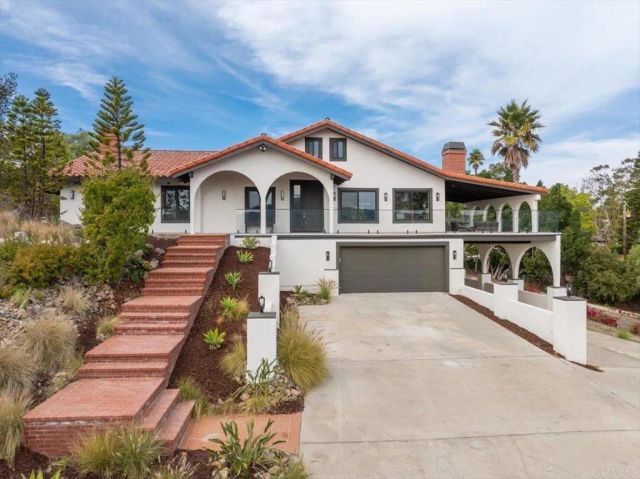 2918 Fairview Dr, Vista, CA 92084