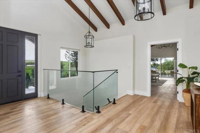 2918 Fairview Dr, Vista, CA 92084