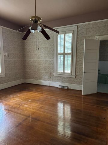 329 W Railroad Avenue, Batesburg-leesville, SC 29006