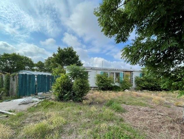 12024 LAKEVIEW DRIVE, Leesburg, FL 34788